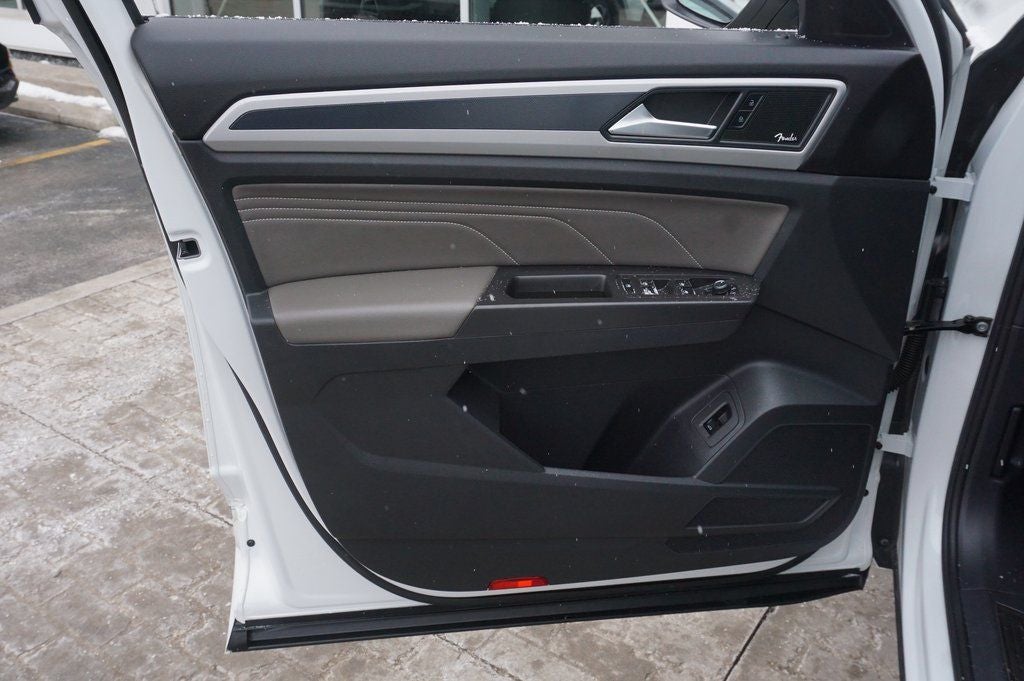 2023 Volkswagen Atlas Cross Sport 3.6L V6 SEL Premium R-Line