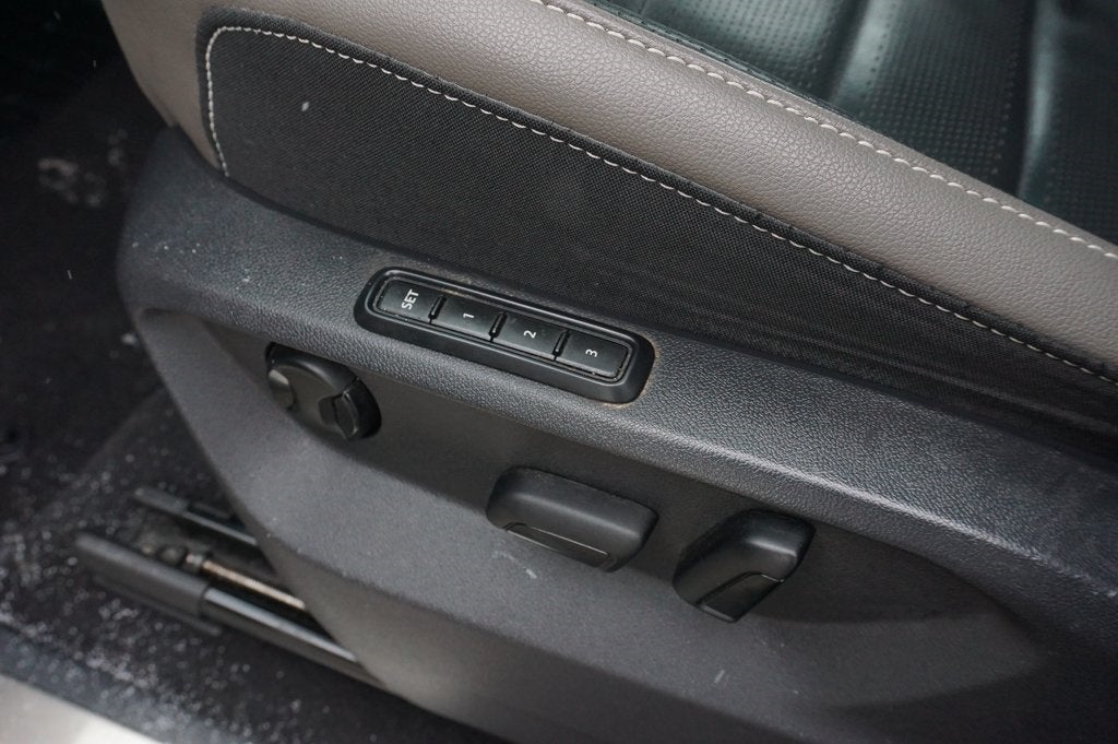 2023 Volkswagen Atlas Cross Sport 3.6L V6 SEL Premium R-Line