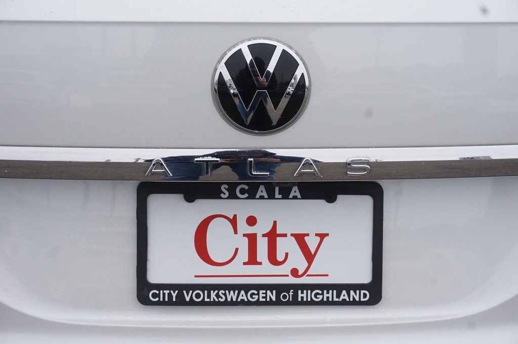 2023 Volkswagen Atlas Cross Sport 3.6L V6 SEL Premium R-Line