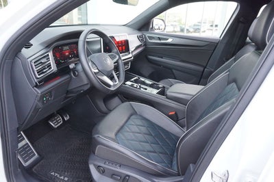 2025 Volkswagen Atlas Cross Sport 2.0T SEL Premium R-Line