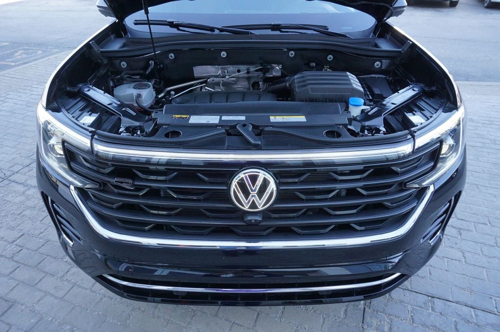 2025 Volkswagen Atlas Cross Sport 2.0T SEL Premium R-Line