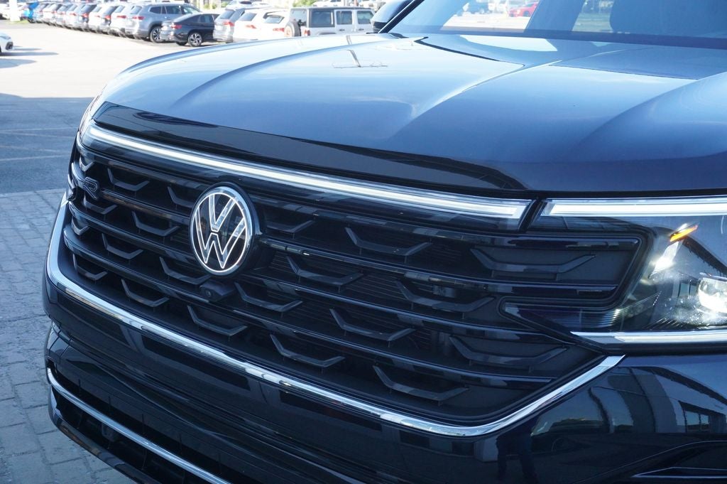 2025 Volkswagen Atlas Cross Sport 2.0T SEL Premium R-Line