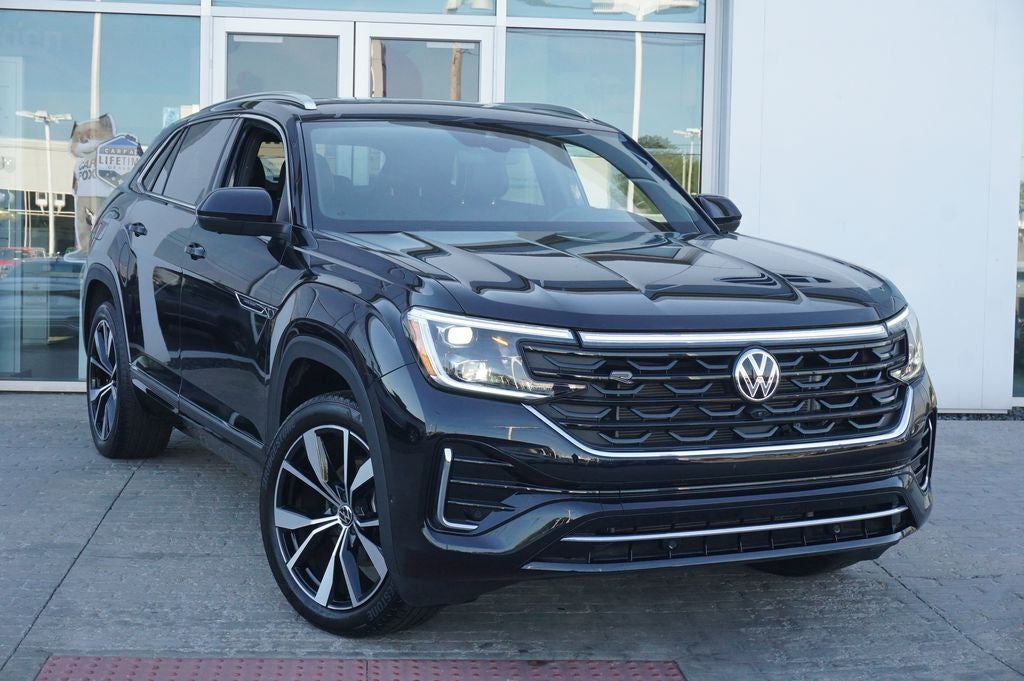 2025 Volkswagen Atlas Cross Sport 2.0T SEL Premium R-Line