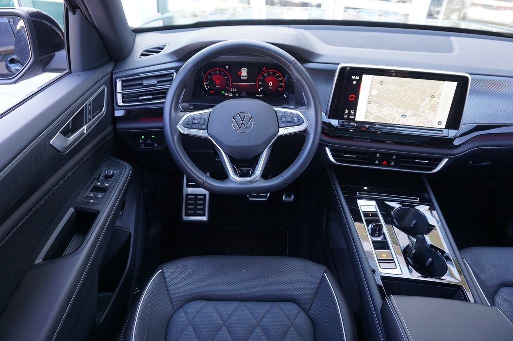 2025 Volkswagen Atlas Cross Sport 2.0T SEL Premium R-Line
