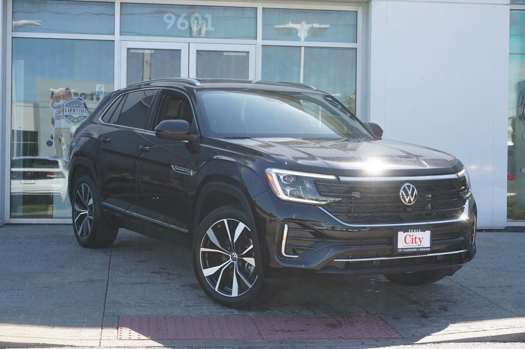 2025 Volkswagen Atlas Cross Sport 2.0T SEL Premium R-Line