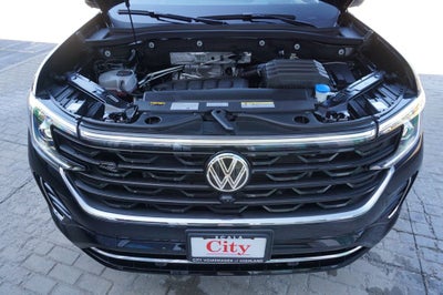 2025 Volkswagen Atlas Cross Sport 2.0T SEL Premium R-Line