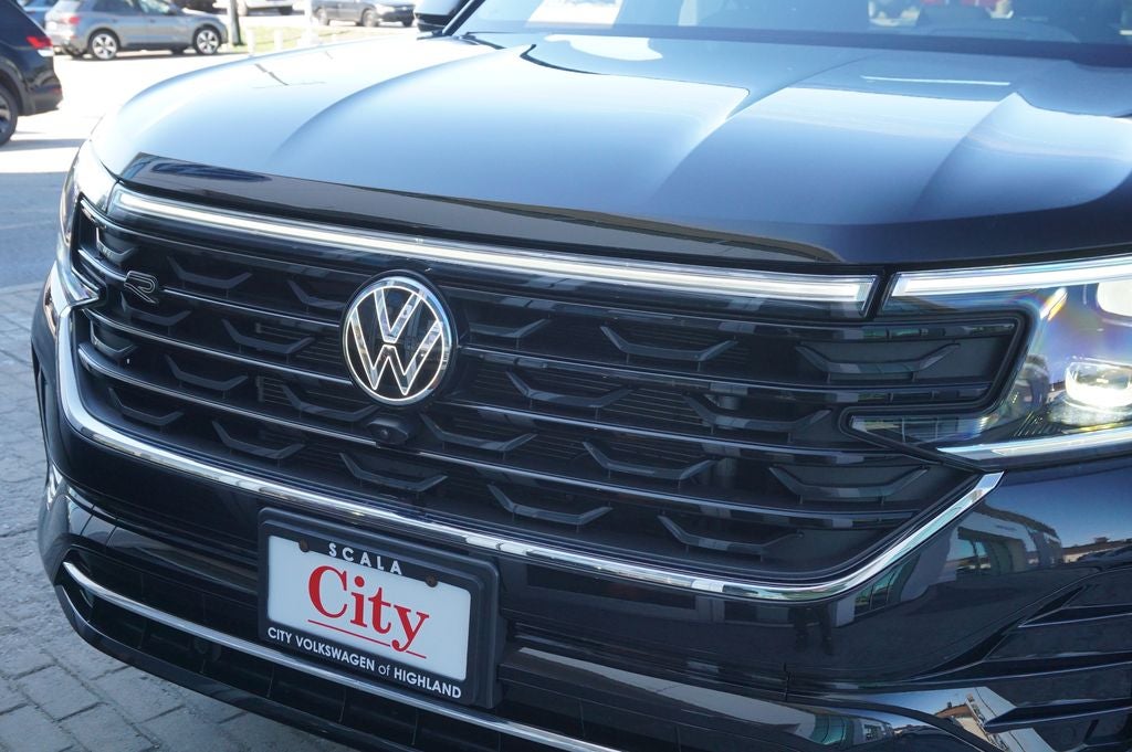 2025 Volkswagen Atlas Cross Sport 2.0T SEL Premium R-Line