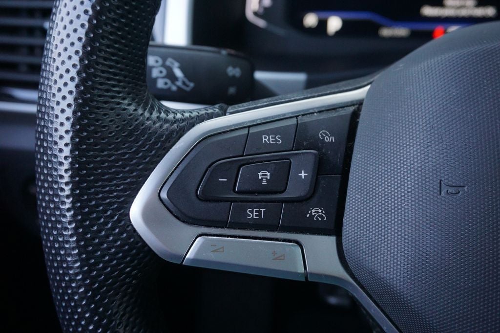 2023 Volkswagen Atlas Cross Sport 3.6L V6 SEL Premium R-Line