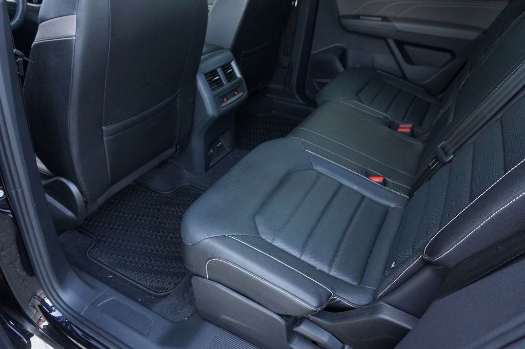 2023 Volkswagen Atlas Cross Sport 3.6L V6 SEL Premium R-Line
