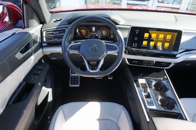 2025 Volkswagen Atlas Cross Sport 2.0T SEL Premium R-Line
