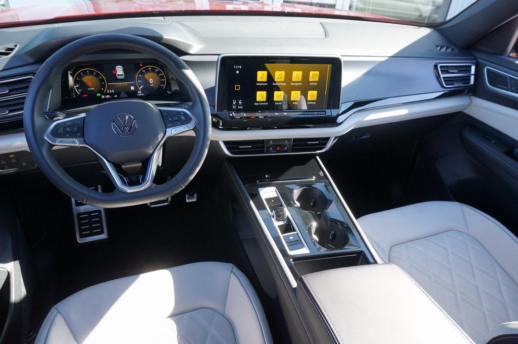 2025 Volkswagen Atlas Cross Sport 2.0T SEL Premium R-Line