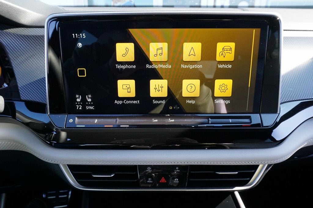 2025 Volkswagen Atlas Cross Sport 2.0T SEL Premium R-Line