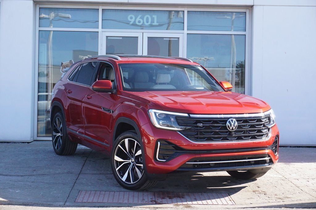 2025 Volkswagen Atlas Cross Sport 2.0T SEL Premium R-Line