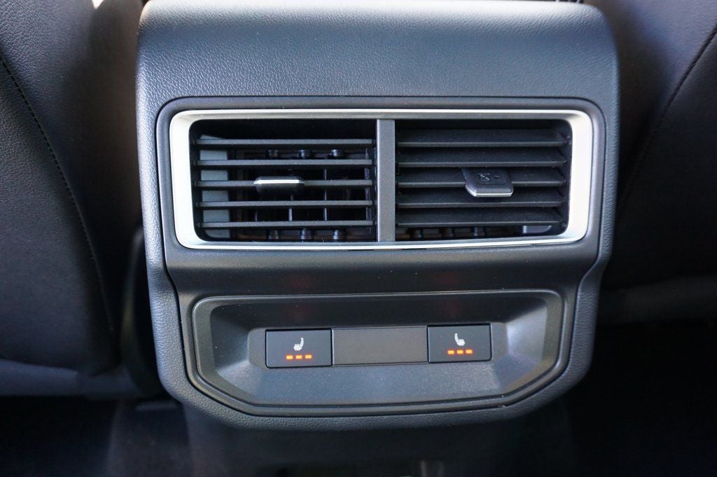 2025 Volkswagen Atlas Cross Sport 2.0T SEL Premium R-Line