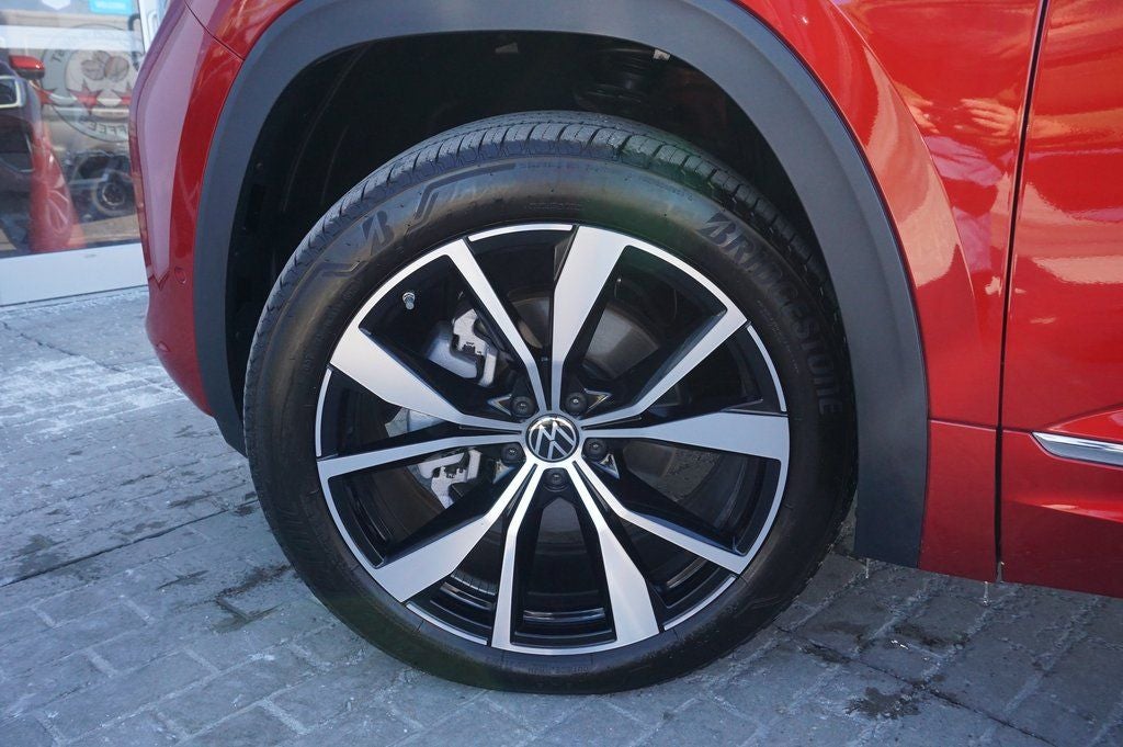 2025 Volkswagen Atlas Cross Sport 2.0T SEL Premium R-Line