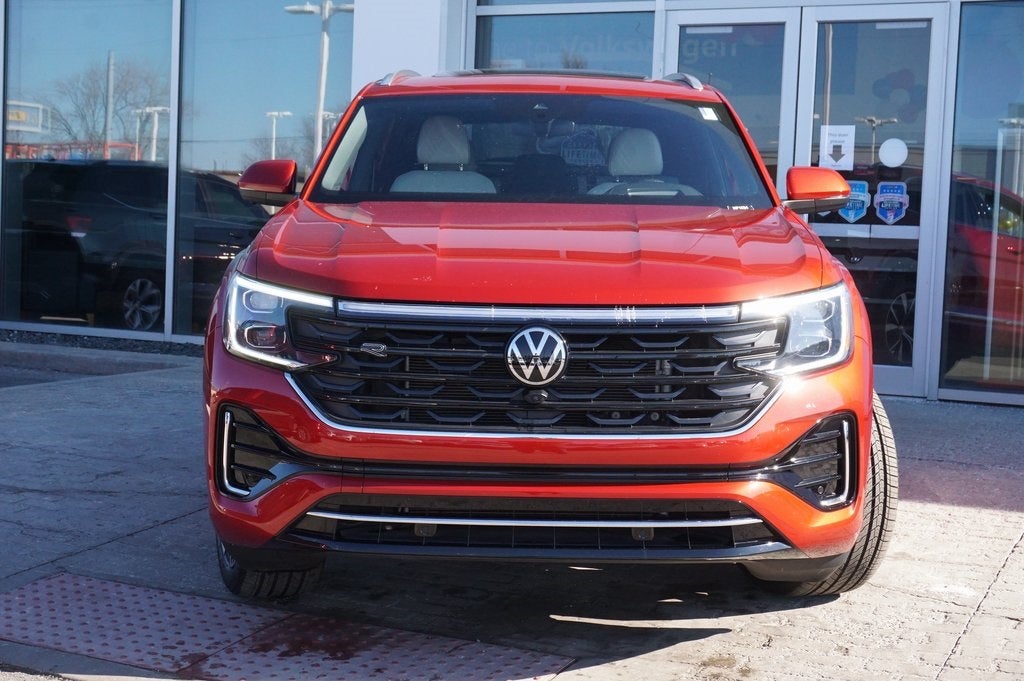 2025 Volkswagen Atlas Cross Sport 2.0T SEL Premium R-Line