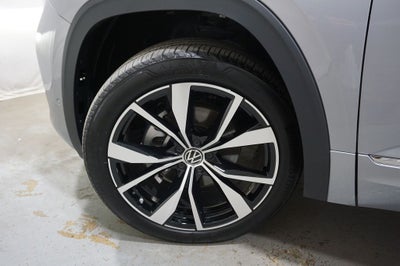 2025 Volkswagen Atlas Cross Sport 2.0T SEL Premium R-Line
