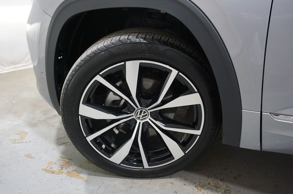 2025 Volkswagen Atlas Cross Sport 2.0T SEL Premium R-Line