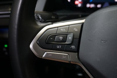 2025 Volkswagen Atlas Cross Sport 2.0T SEL Premium R-Line