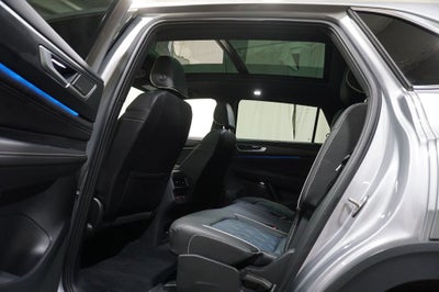 2025 Volkswagen Atlas Cross Sport 2.0T SEL Premium R-Line