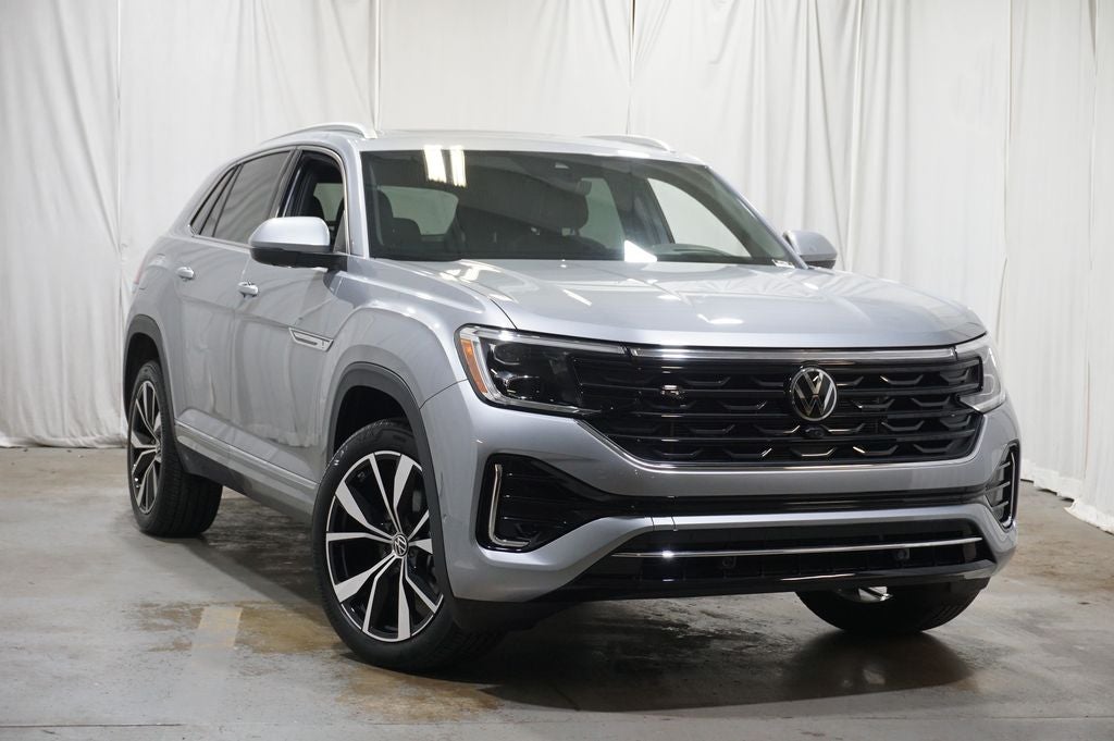 2025 Volkswagen Atlas Cross Sport 2.0T SEL Premium R-Line