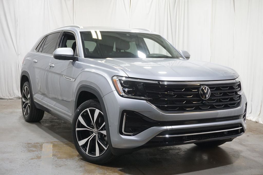 2025 Volkswagen Atlas Cross Sport 2.0T SEL Premium R-Line