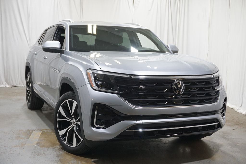 2025 Volkswagen Atlas Cross Sport 2.0T SEL Premium R-Line