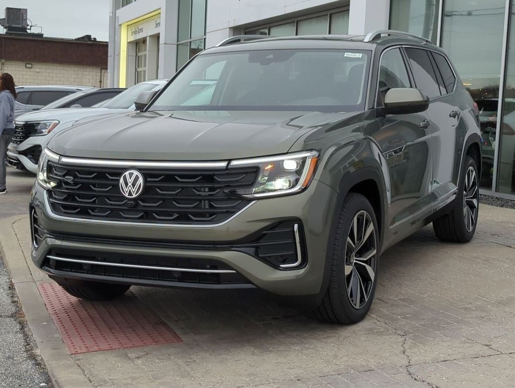 2026 Volkswagen Atlas 2.0T SEL Premium R-Line