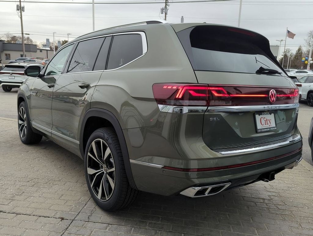 2026 Volkswagen Atlas 2.0T SEL Premium R-Line