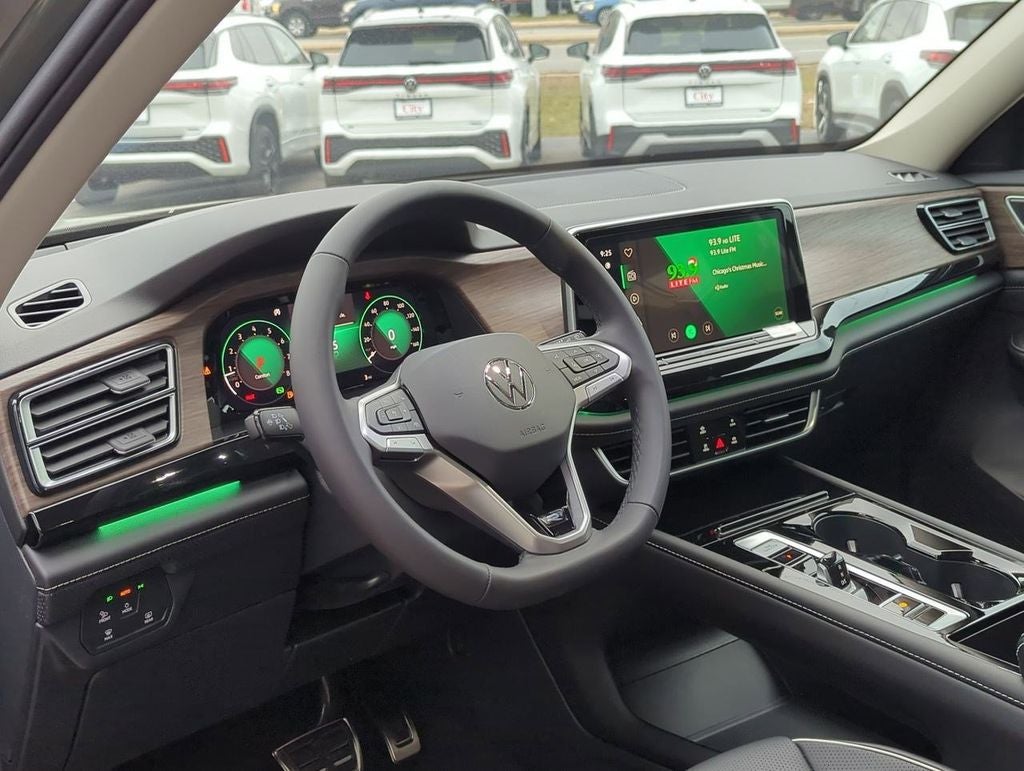 2026 Volkswagen Atlas 2.0T SEL Premium R-Line