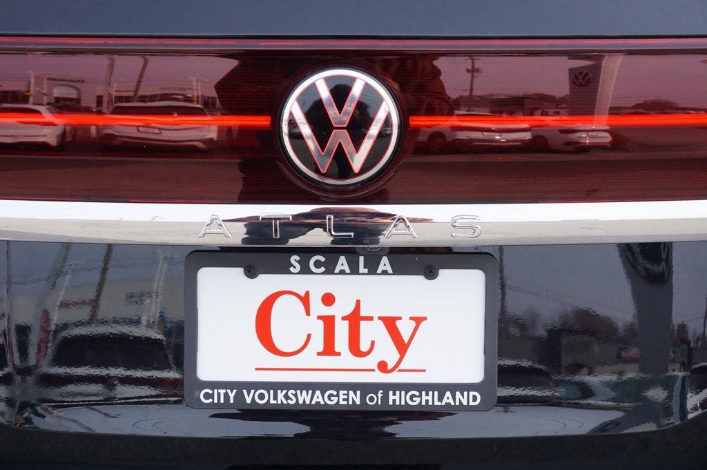 2026 Volkswagen Atlas 2.0T SEL Premium R-Line