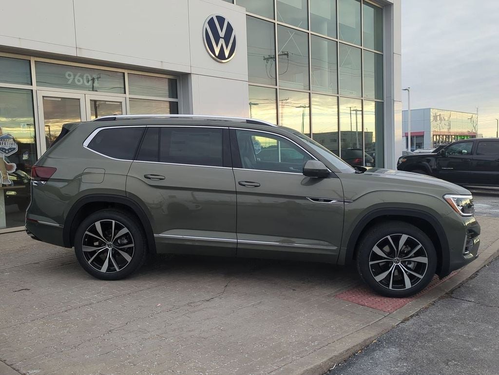 2026 Volkswagen Atlas 2.0T SEL Premium R-Line