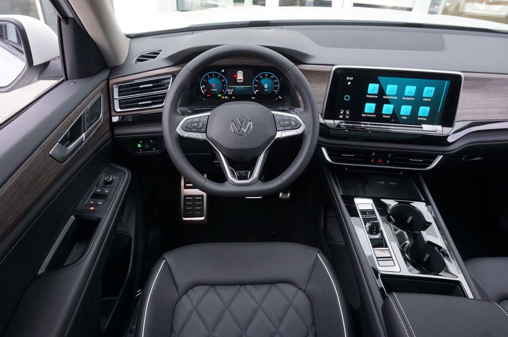 2026 Volkswagen Atlas 2.0T SEL Premium R-Line