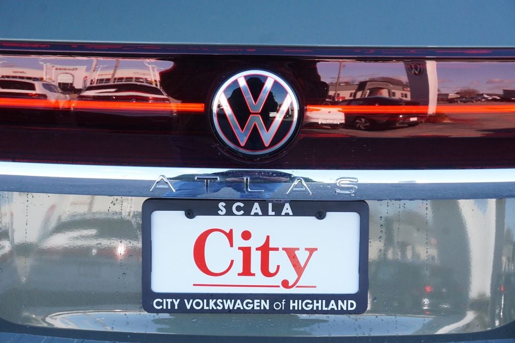 2026 Volkswagen Atlas 2.0T SEL Premium R-Line