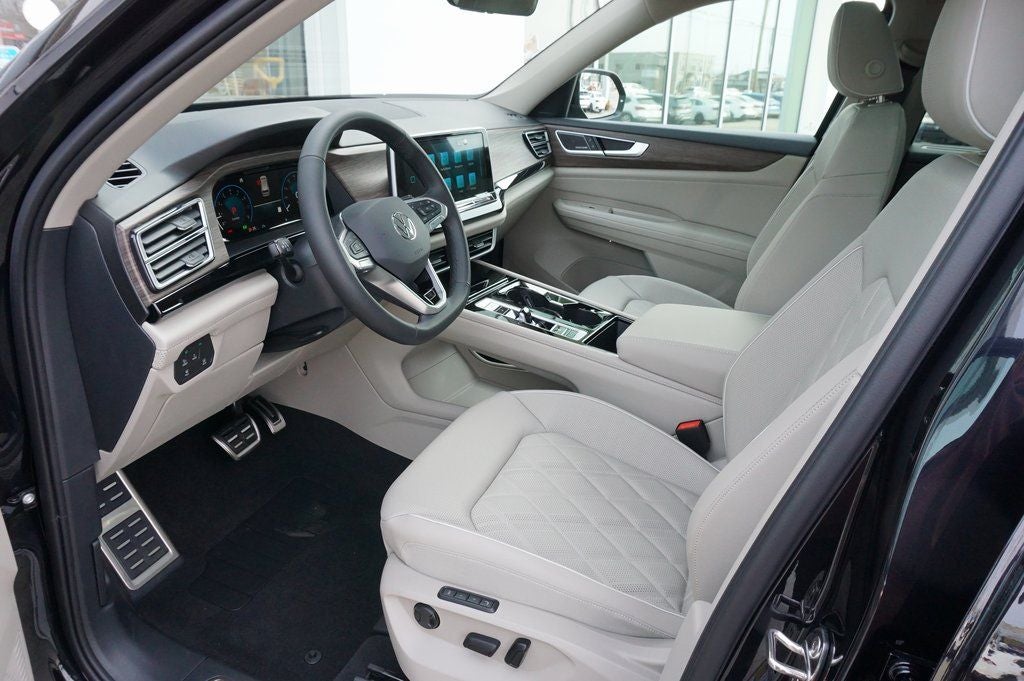 2026 Volkswagen Atlas 2.0T SEL Premium R-Line