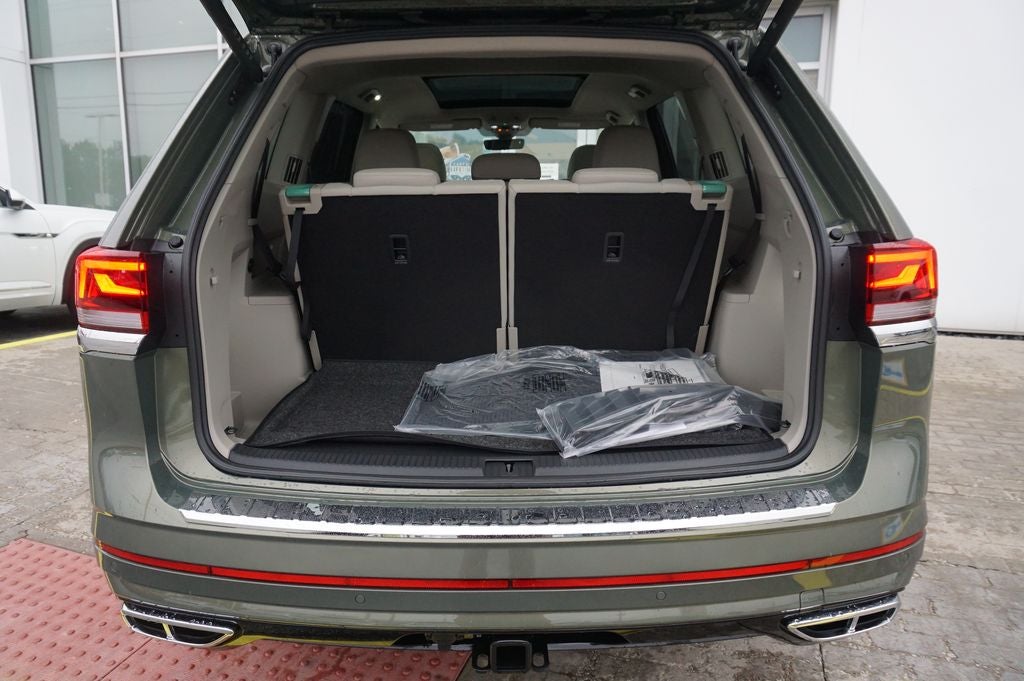 2026 Volkswagen Atlas 2.0T SEL Premium R-Line