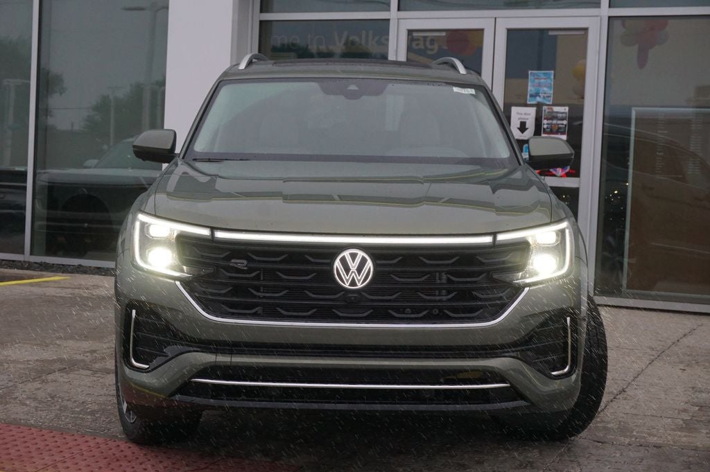 2026 Volkswagen Atlas 2.0T SEL Premium R-Line