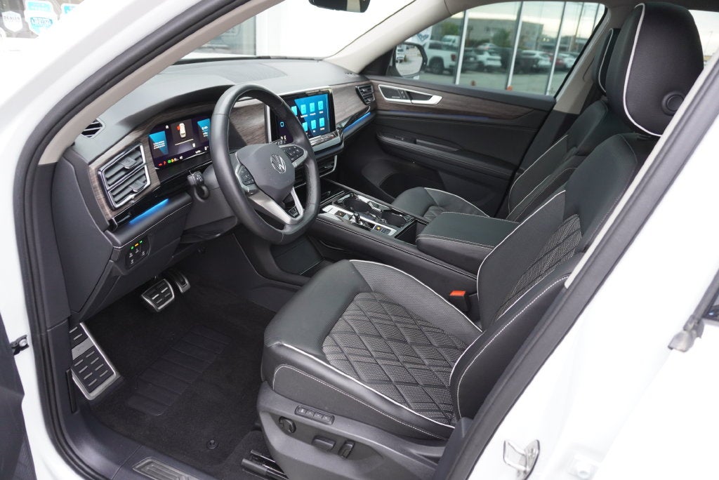 2024 Volkswagen Atlas 2.0T SEL Premium R-Line
