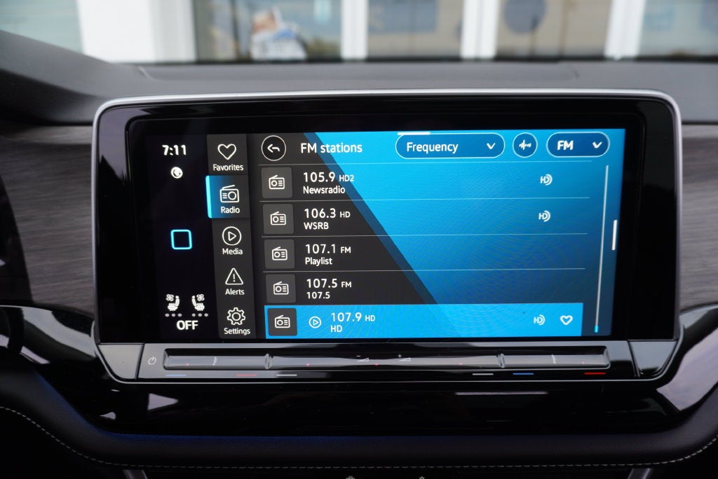 2024 Volkswagen Atlas 2.0T SEL Premium R-Line