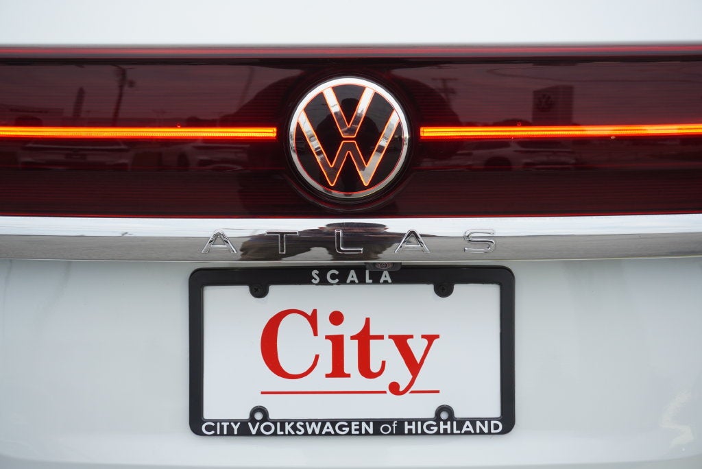 2024 Volkswagen Atlas 2.0T SEL Premium R-Line