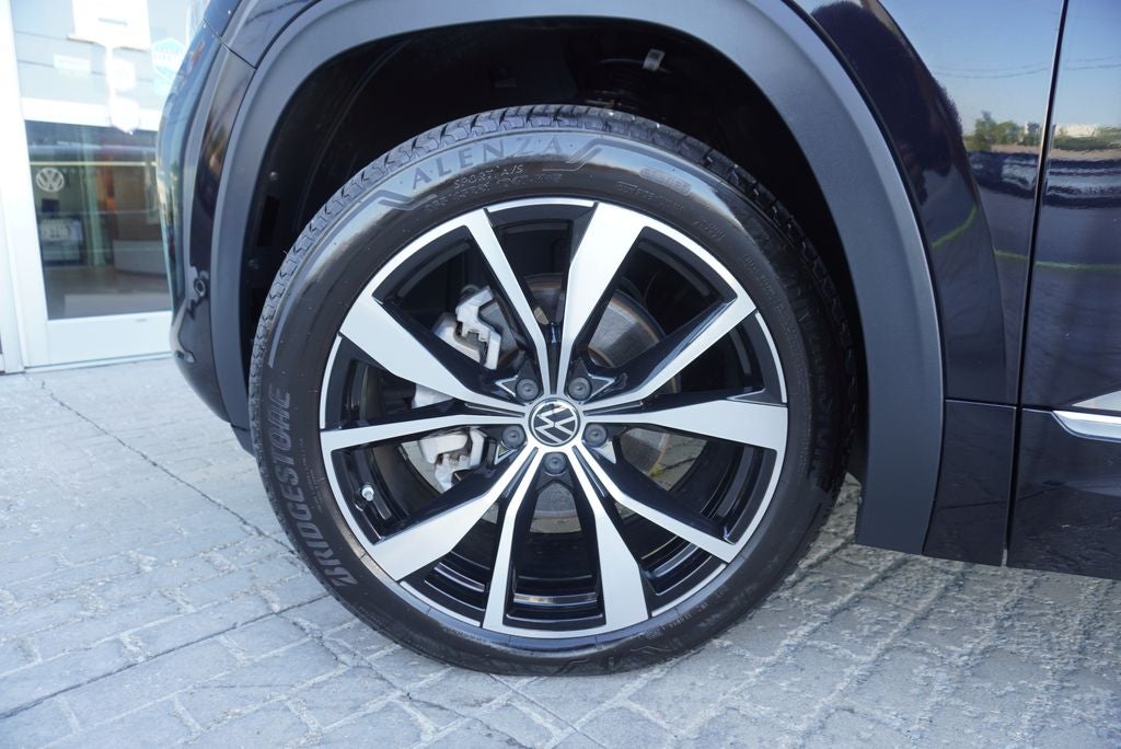 2024 Volkswagen Atlas 2.0T SEL Premium R-Line