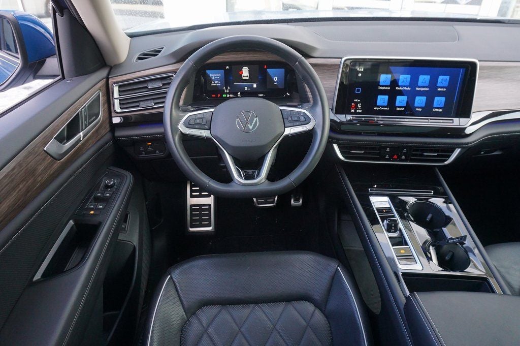 2025 Volkswagen Atlas 2.0T SEL Premium R-Line