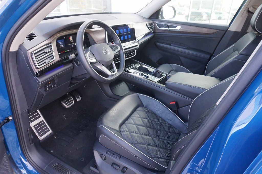 2025 Volkswagen Atlas 2.0T SEL Premium R-Line