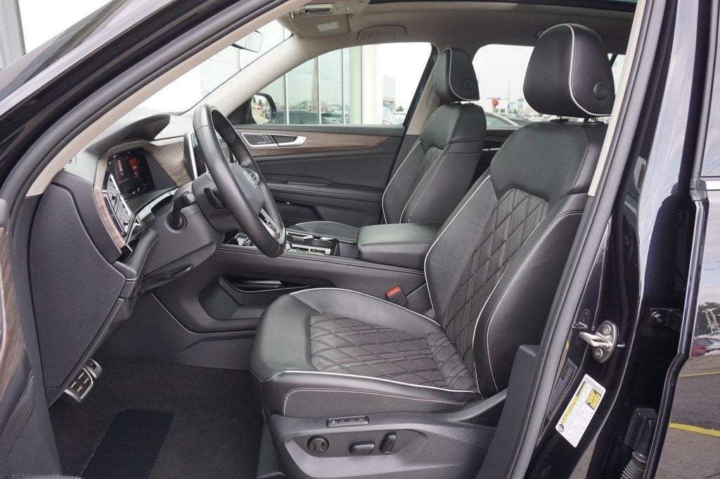 2024 Volkswagen Atlas 2.0T SEL Premium R-Line