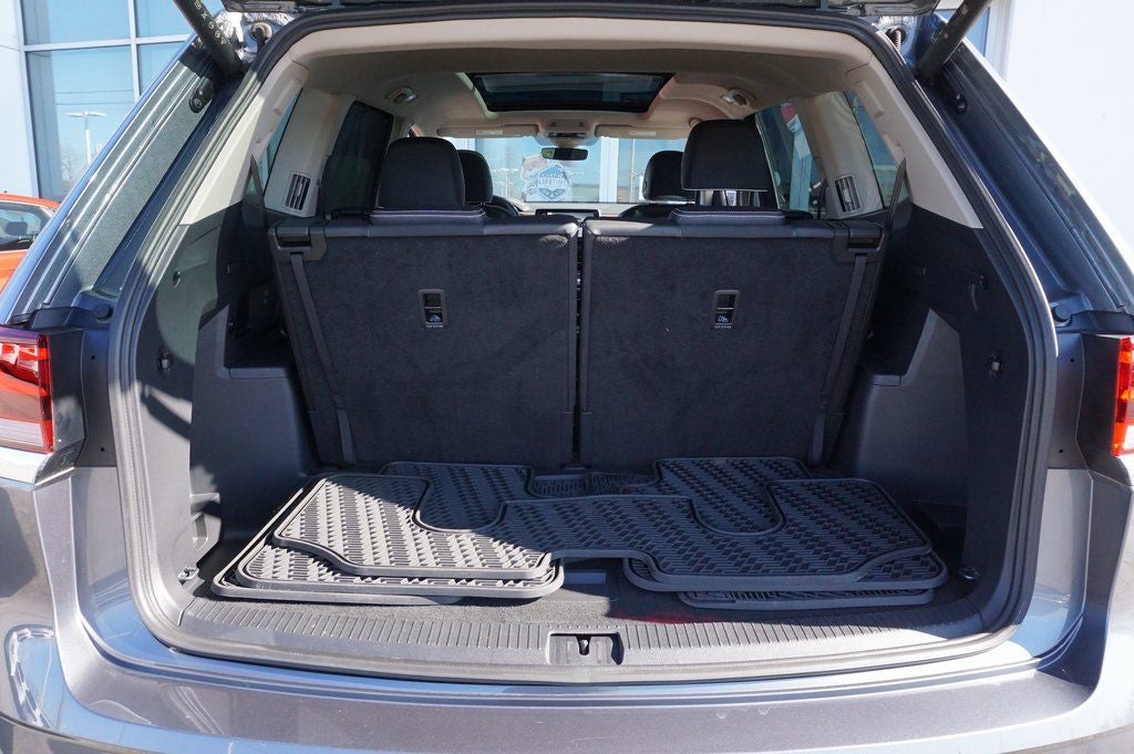 2025 Volkswagen Atlas 2.0T SEL Premium R-Line