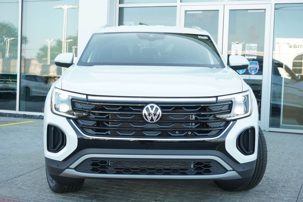 2026 Volkswagen Atlas Cross Sport SE w/Technology