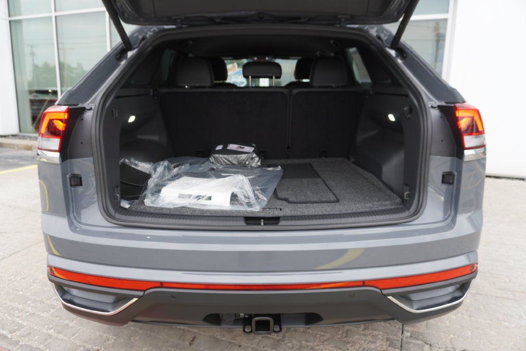2026 Volkswagen Atlas Cross Sport SE w/Technology