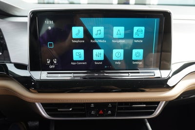 2026 Volkswagen Atlas Cross Sport SE w/Technology