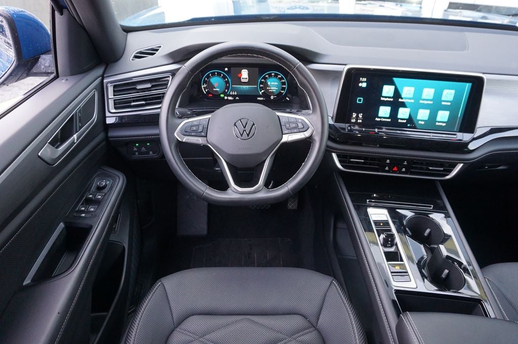 2026 Volkswagen Atlas Cross Sport 2.0T SE w/Technology