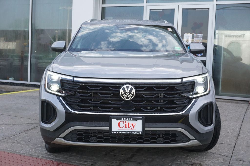 2026 Volkswagen Atlas Cross Sport 2.0T SE w/Technology